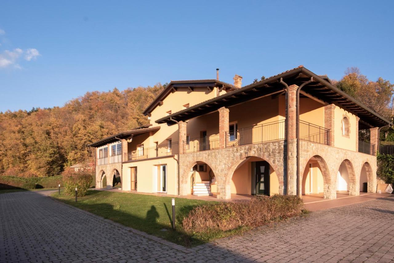 L'Angolo Dell'Artista Castel d'Aiano Luaran gambar